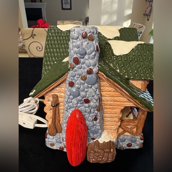 Department 56 OriginalSnow Village Hunting Lodge - Picture 7 of 11